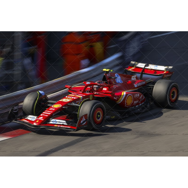 Formule 1 Ferrari n°55 piloté par Carlos Sainz GP Monaco 2024 Formule 1 Ferrari n°55 piloté par Carlos Sainz GP Monaco 2024